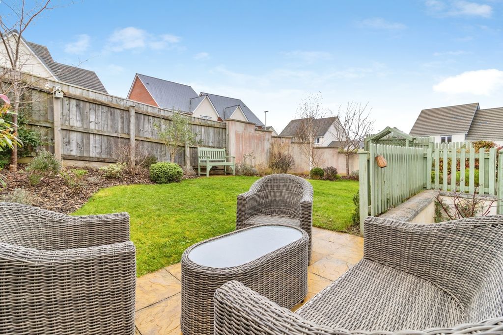 Property photo 3 of 19 Pbox-Img.Jpg