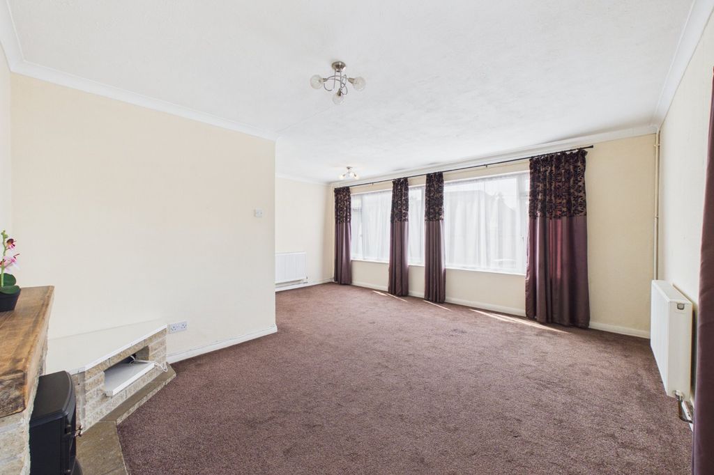 Property photo 3 of 9 Picture No. 11