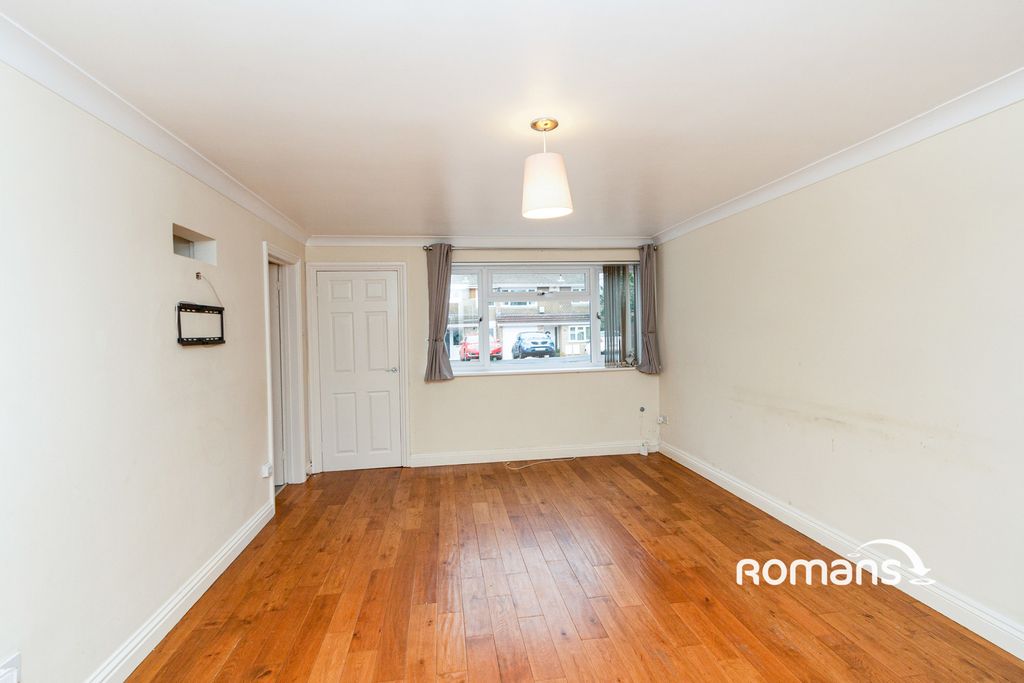 Property photo 2 of 10 Photo