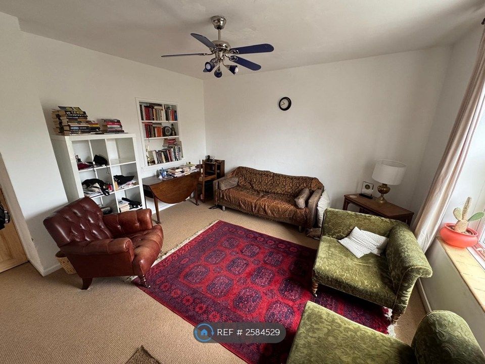 Property photo 3 of 9 Living Room 3