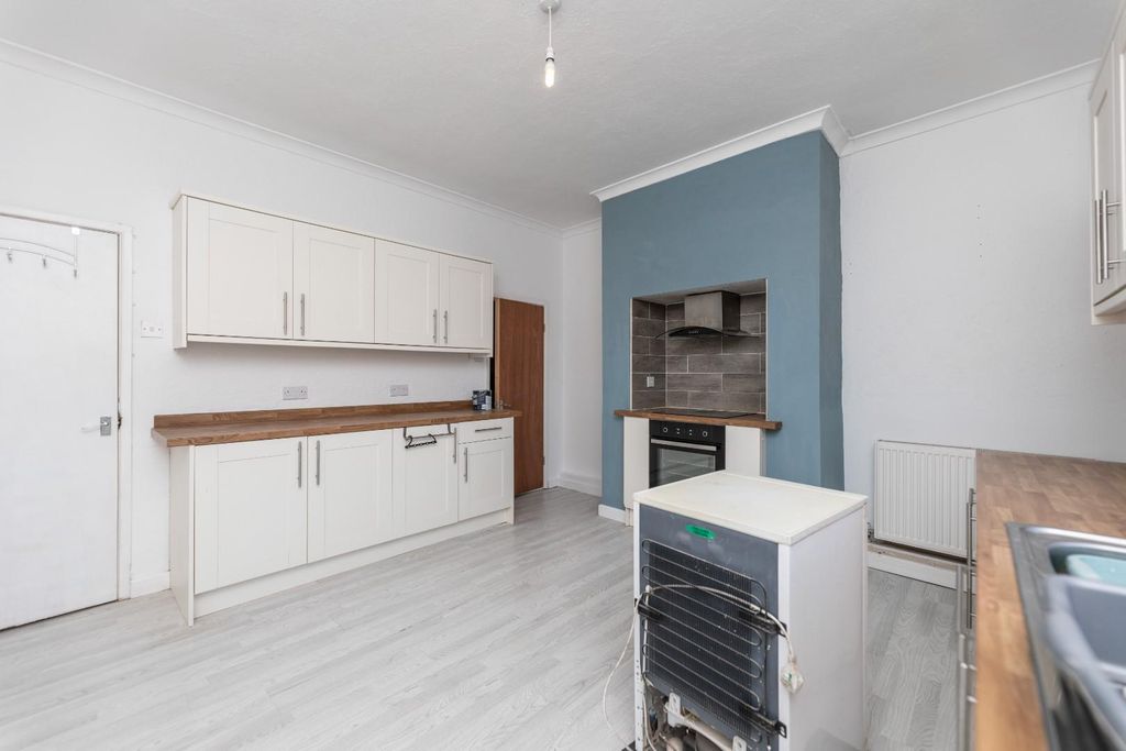 Property photo 3 of 18 5C5A7506.Jpg