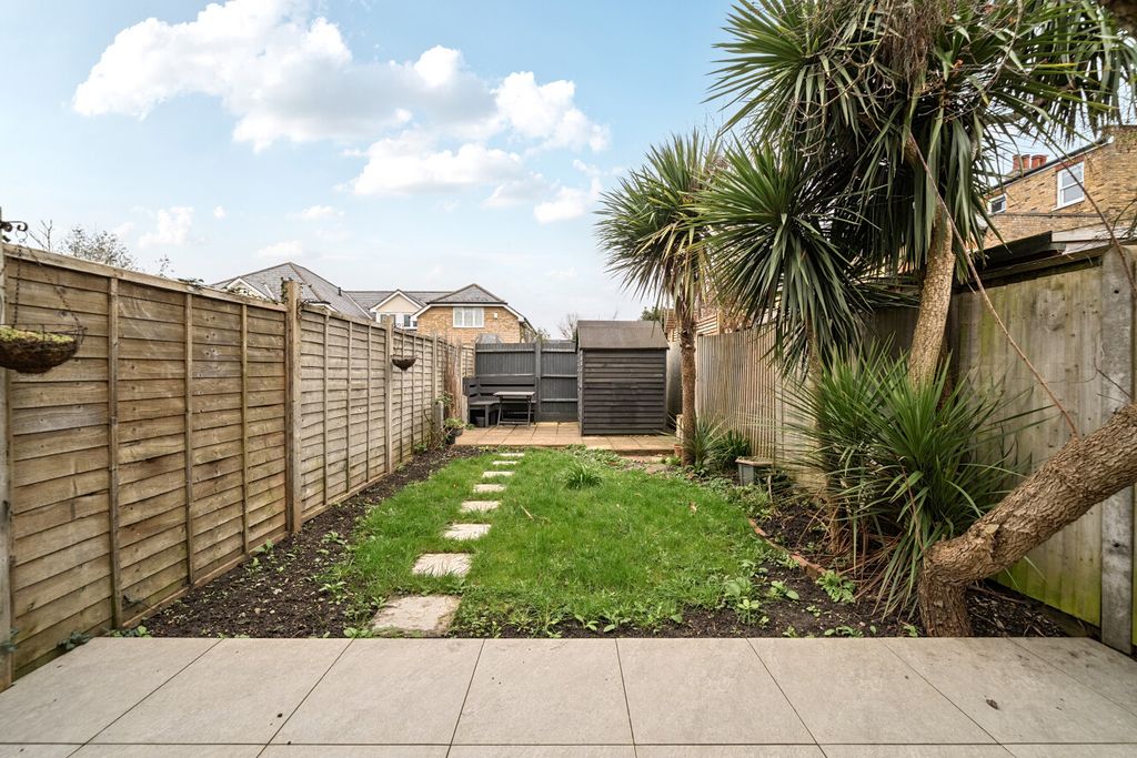 Property photo 3 of 17 1429119-21-69Aff3...