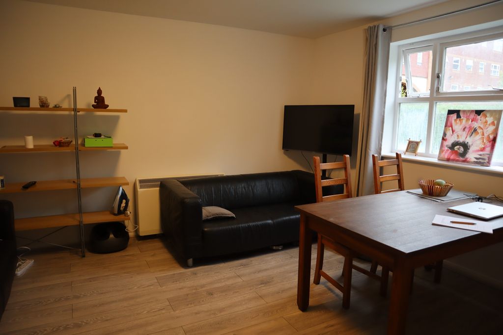 Property photo 2 of 7
