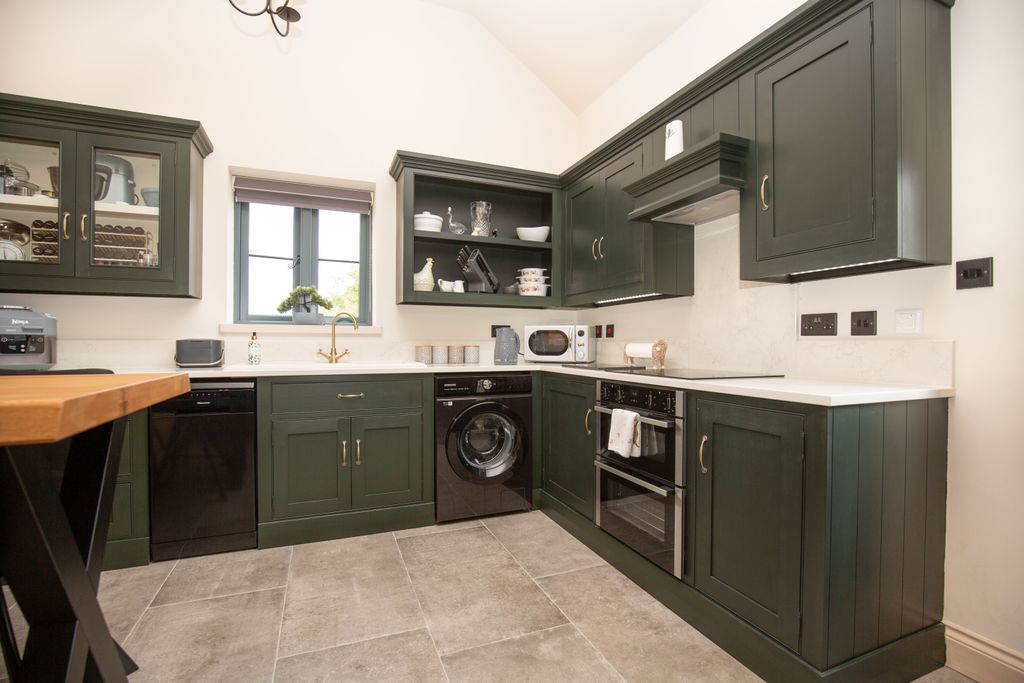 Property photo 3 of 25 Mw26-2728