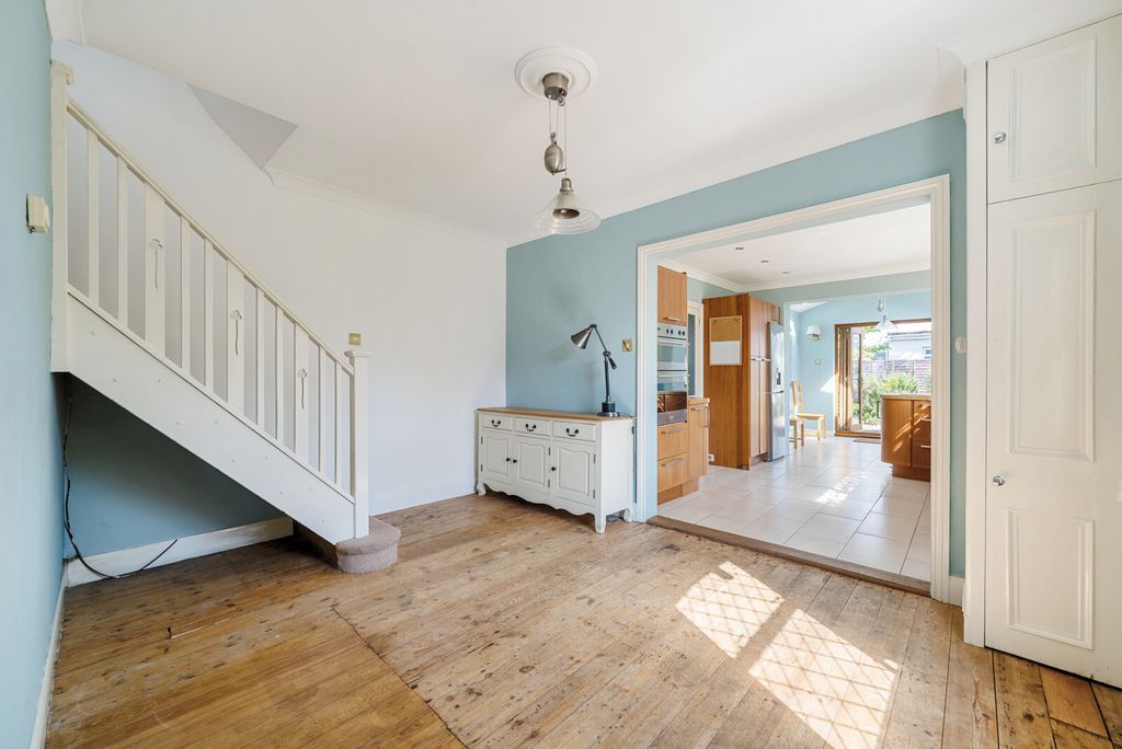 Property photo 2 of 18 5-681B3Bf857A72-1...