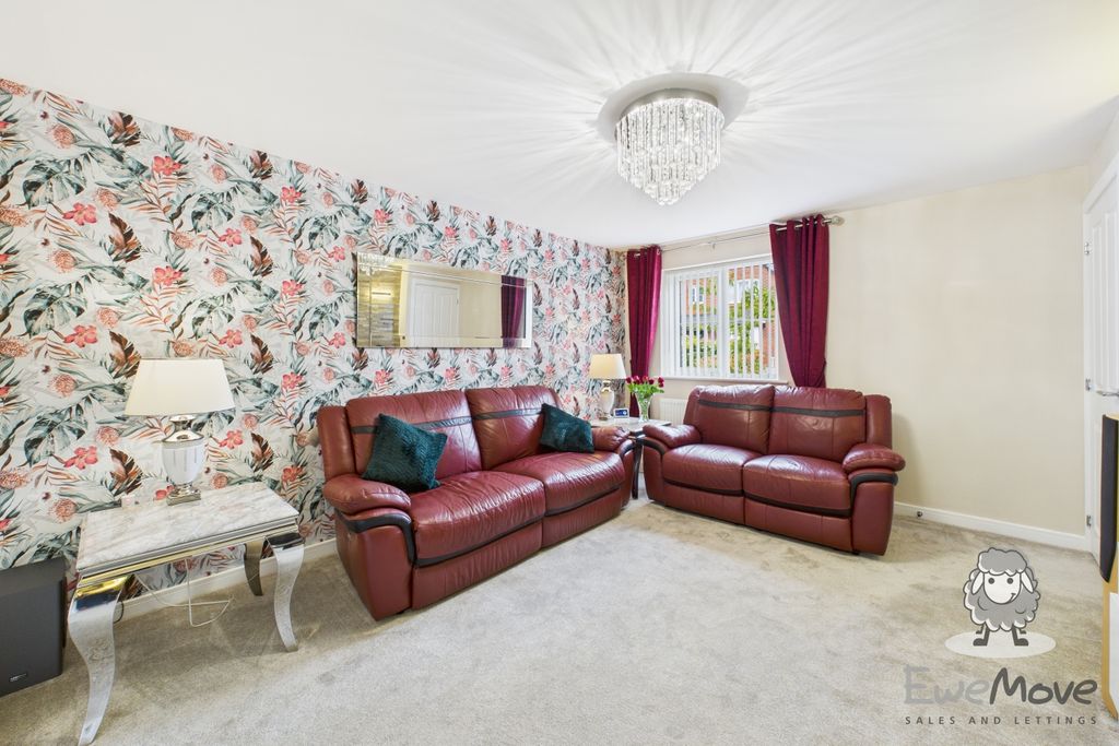 Property photo 3 of 25 8