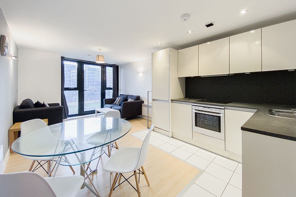 Property photo 1 of 9 2 Bed Flat To Rent Mirabel Street, Manchester M3