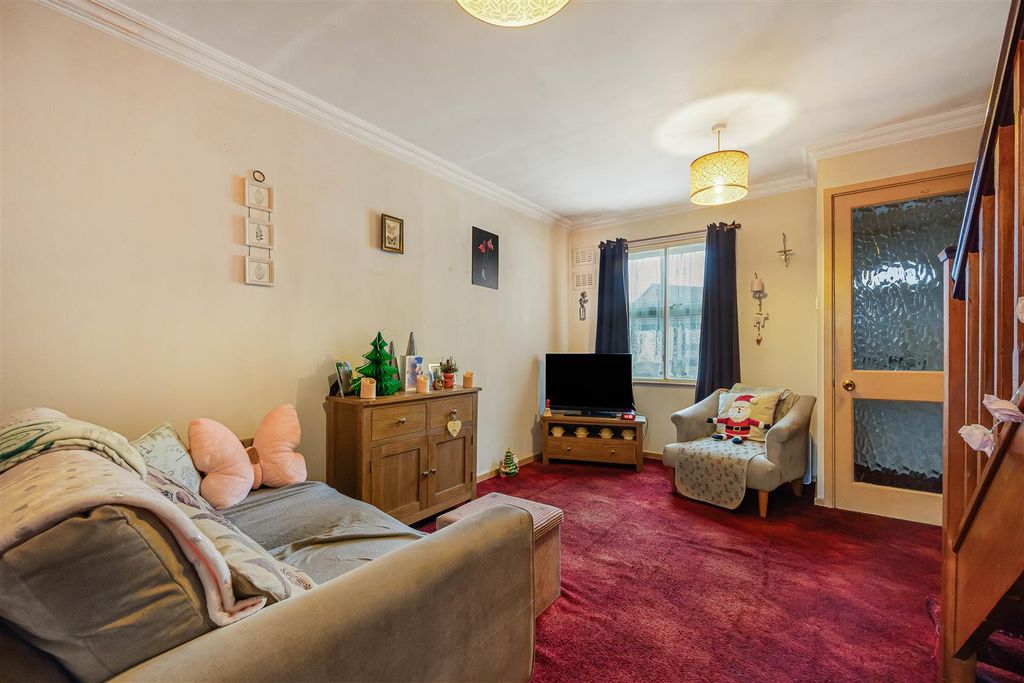 Property photo 2 of 10 15_67121.Jpg