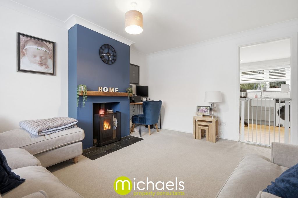 Property photo 2 of 18