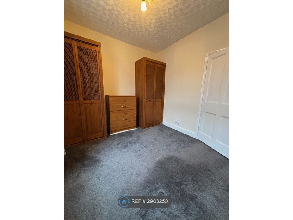 Property photo 2 of 14 Bedroom 1