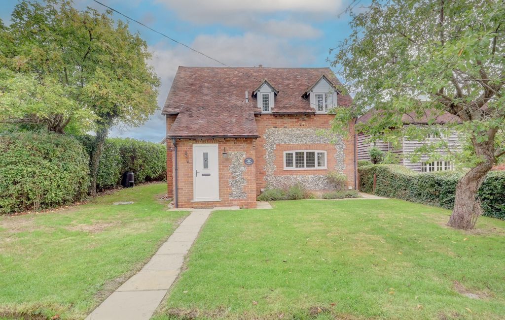 Property photo 2 of 15 Picture No. 18