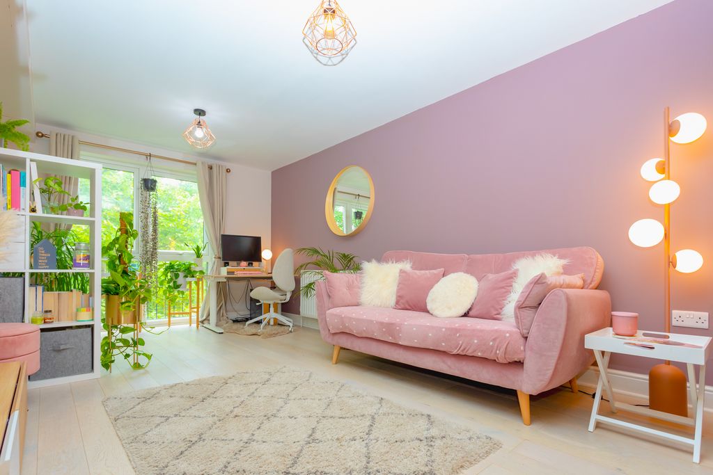 Property photo 3 of 12