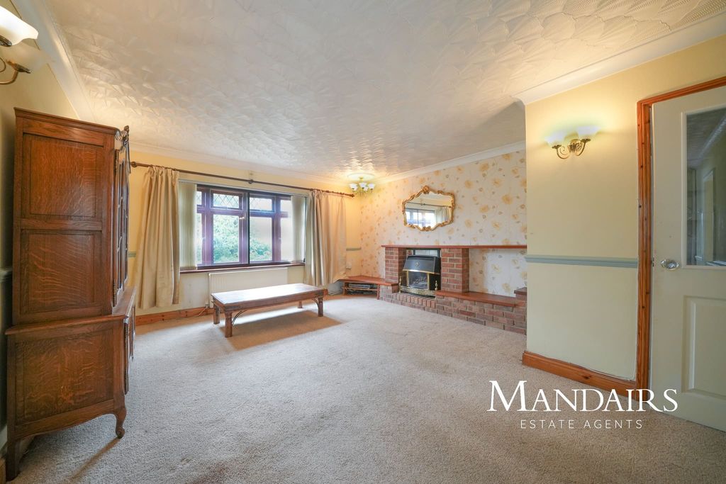 Property photo 2 of 22