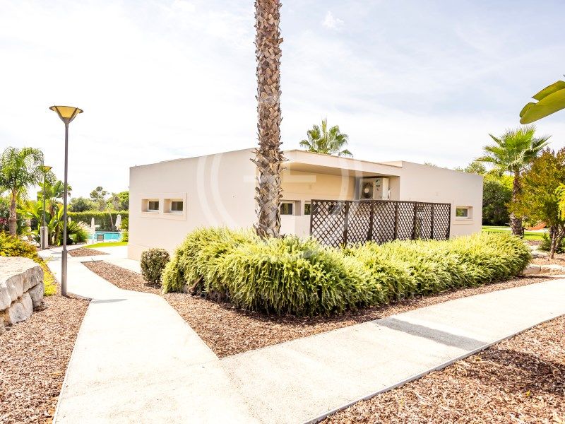 Property photo 1 of 75