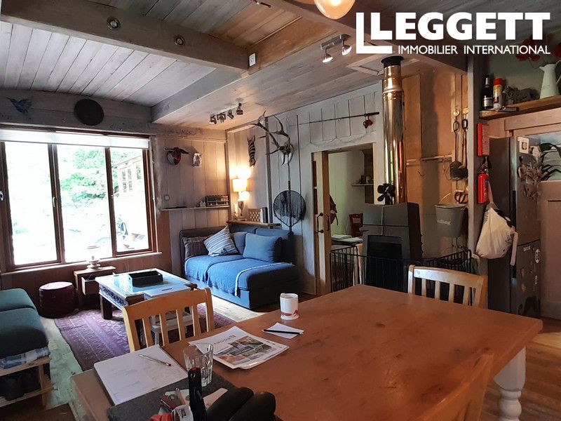 Property photo 3 of 10