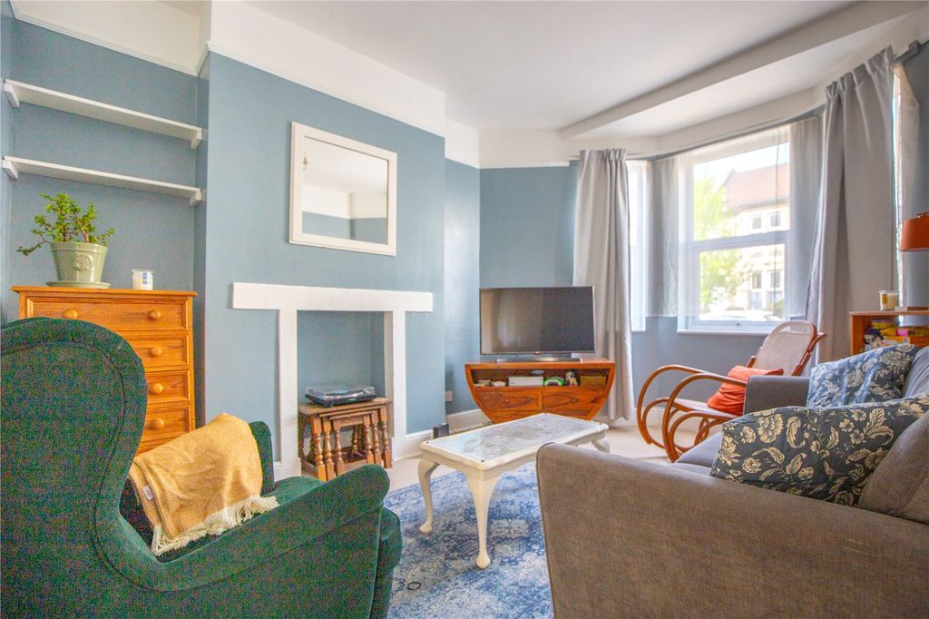 Property photo 3 of 21 Picture No. 39