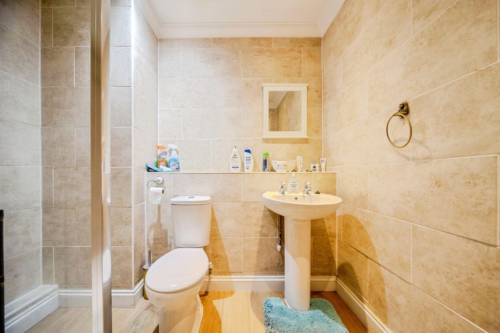 Additional image 17 of 3 bed flat for saleNorth Row, Milton Keynes MK9