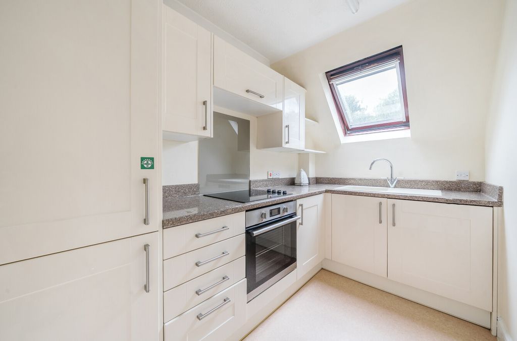 Property photo 2 of 13 1342833-18-68A704...