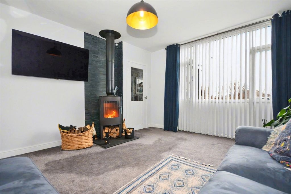 Property photo 2 of 23 Picture No. 46