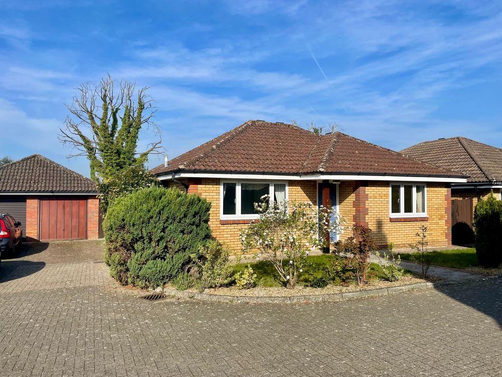 Property photo 1 of 11