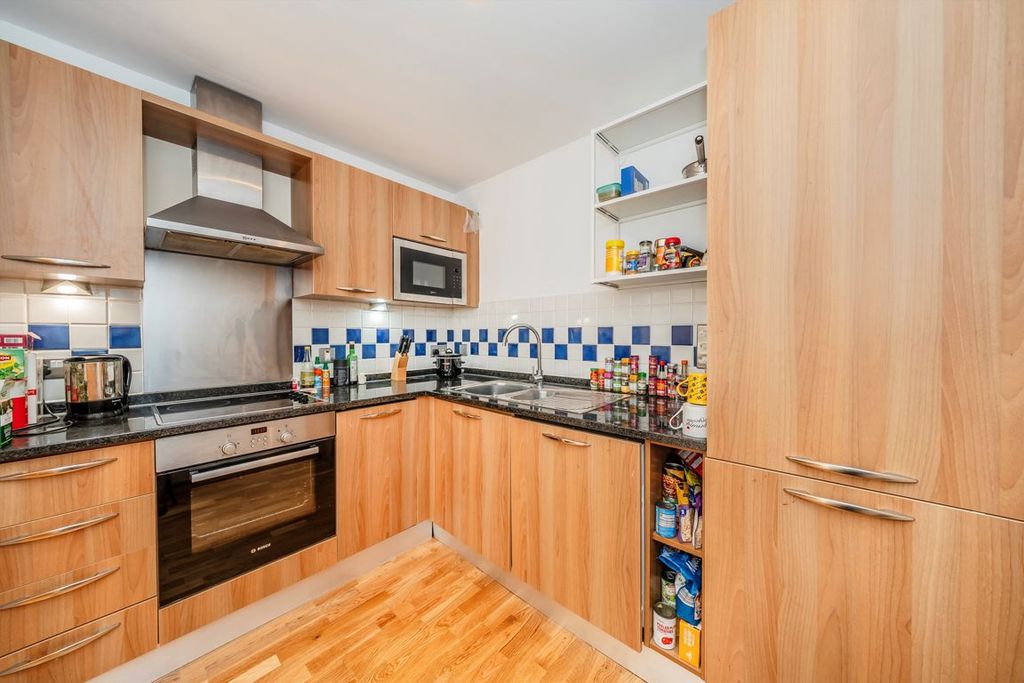 Property photo 3 of 5