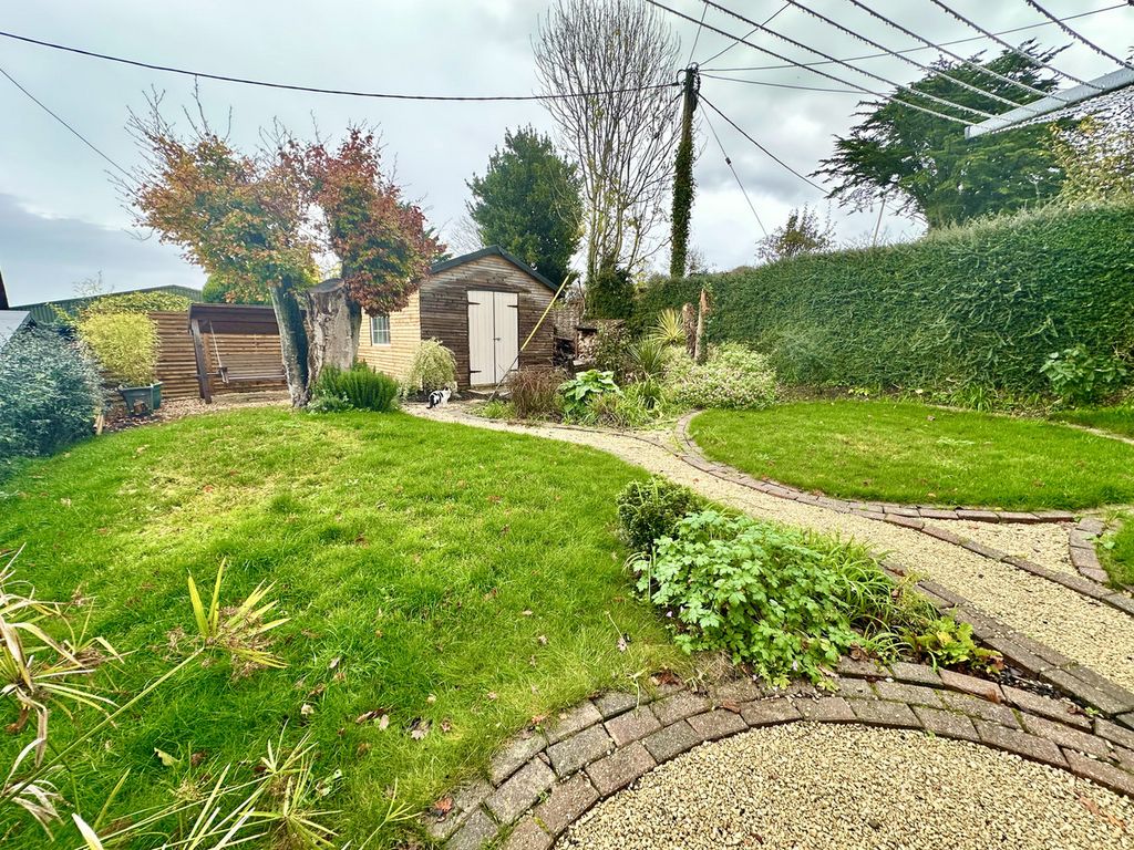 Property photo 1 of 27