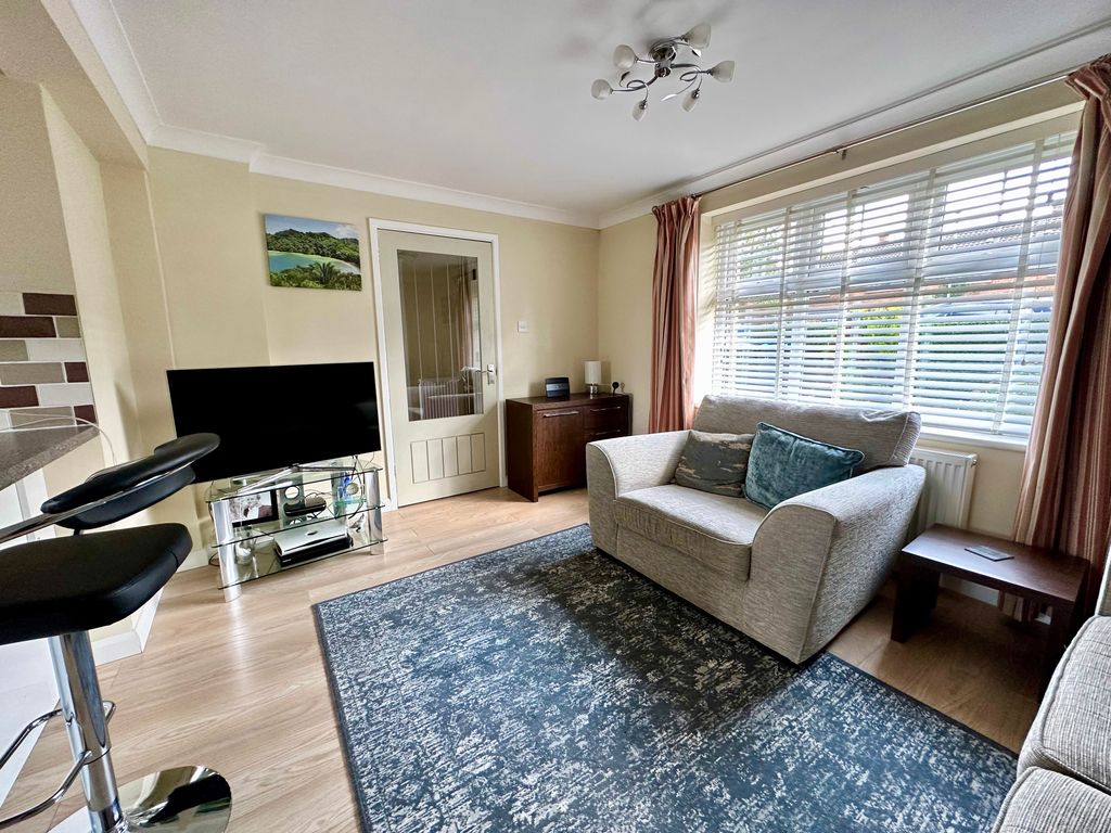 Property photo 3 of 11 Photo 9