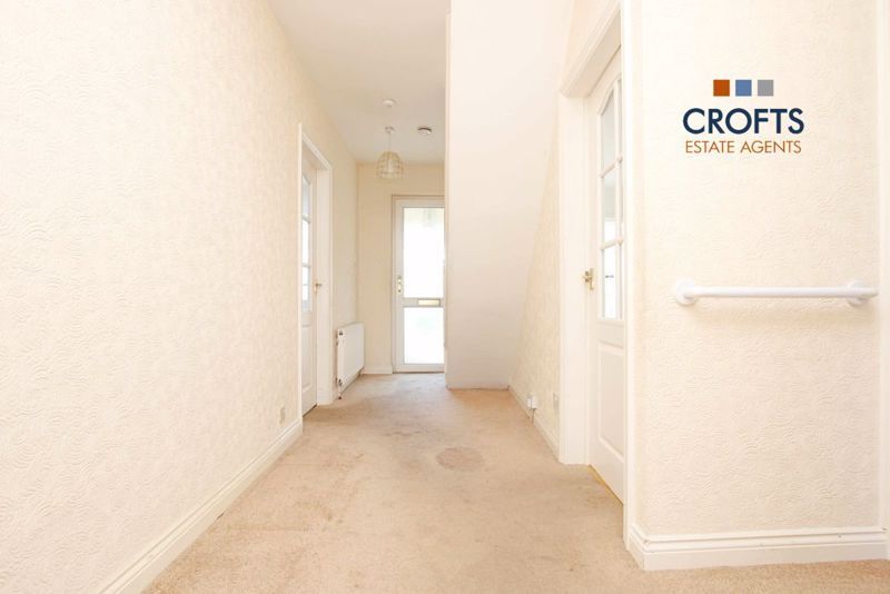Property photo 2 of 25 Hallway