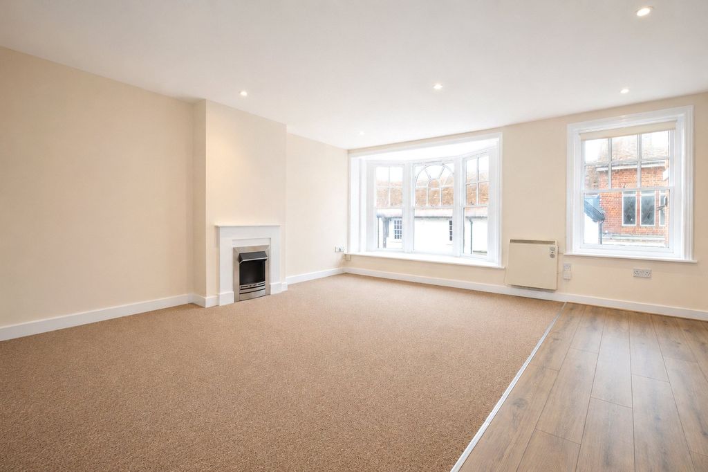 Property photo 3 of 12 Picture No. 02