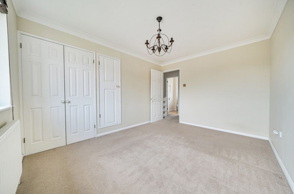 Property photo 3 of 12 1433313-19-69Bd4d...