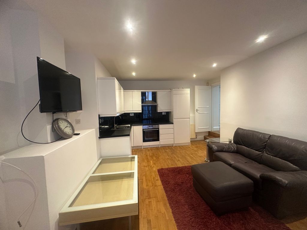 Property photo 3 of 18