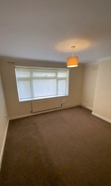 Property photo 2 of 20 Living Room