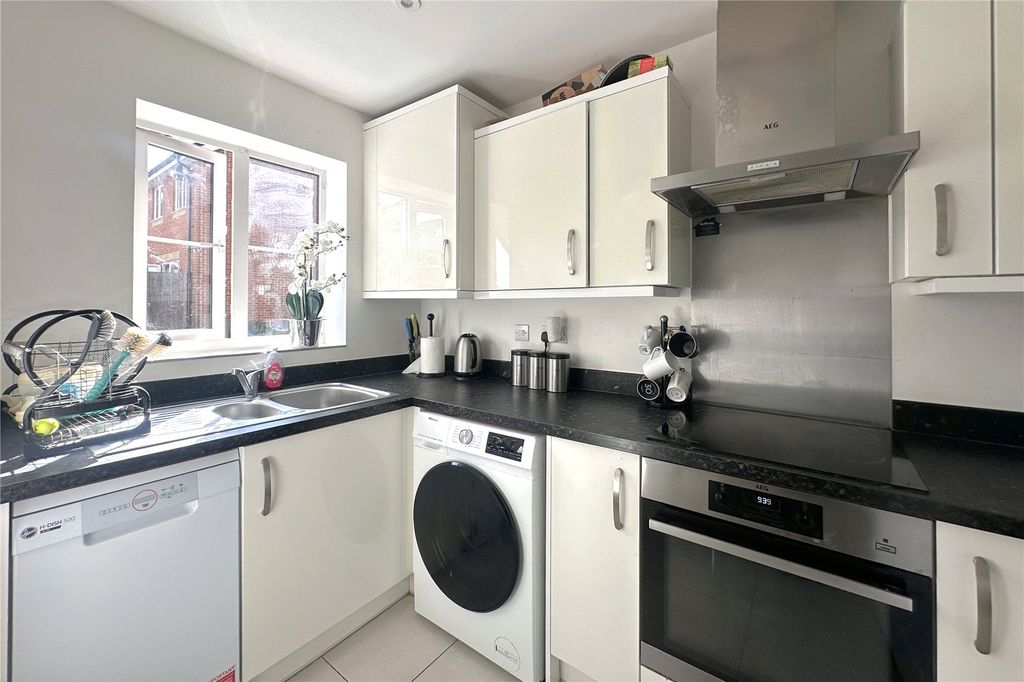 Property photo 2 of 10 Picture No. 22