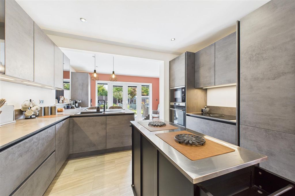 Property photo 3 of 20 Open Living Kitchen Diner