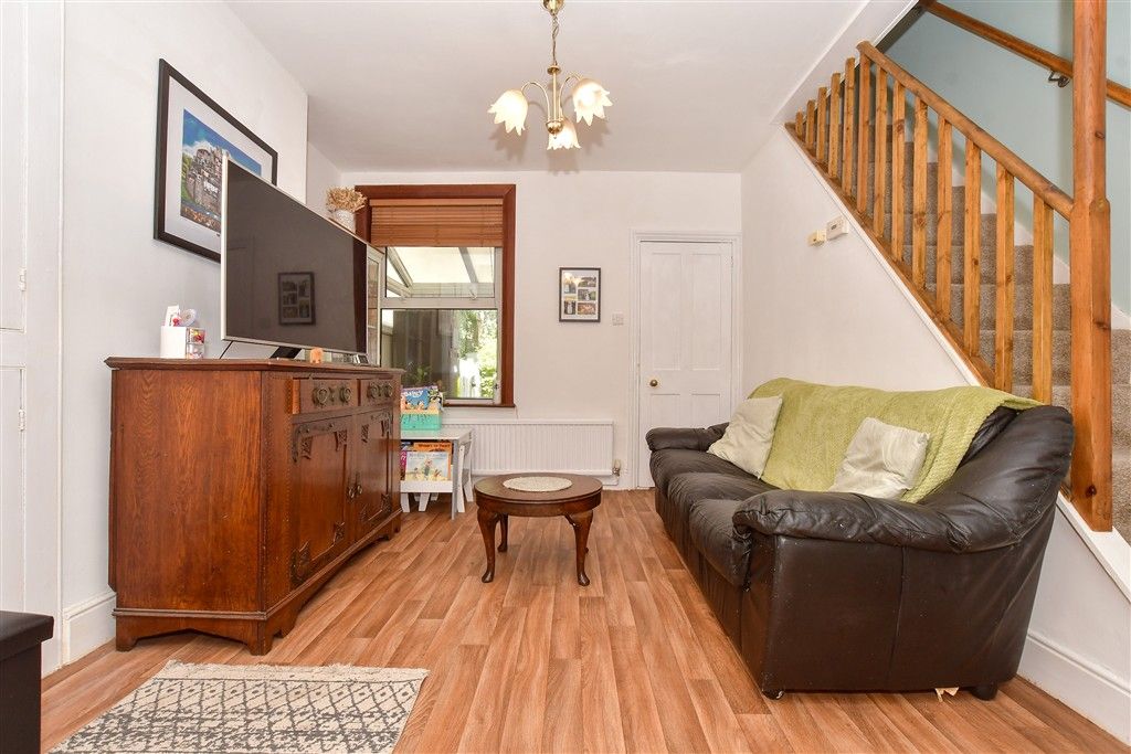 Property photo 3 of 12 Lounge