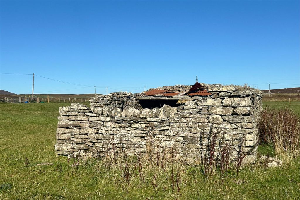 Property photo 3 of 16 Outbuilding