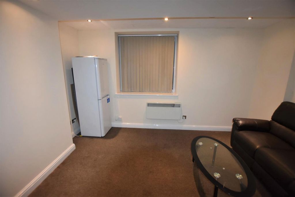 Property photo 2 of 7 Bws_Gj-Lrkoc3Ismcj1H0A.Jpg