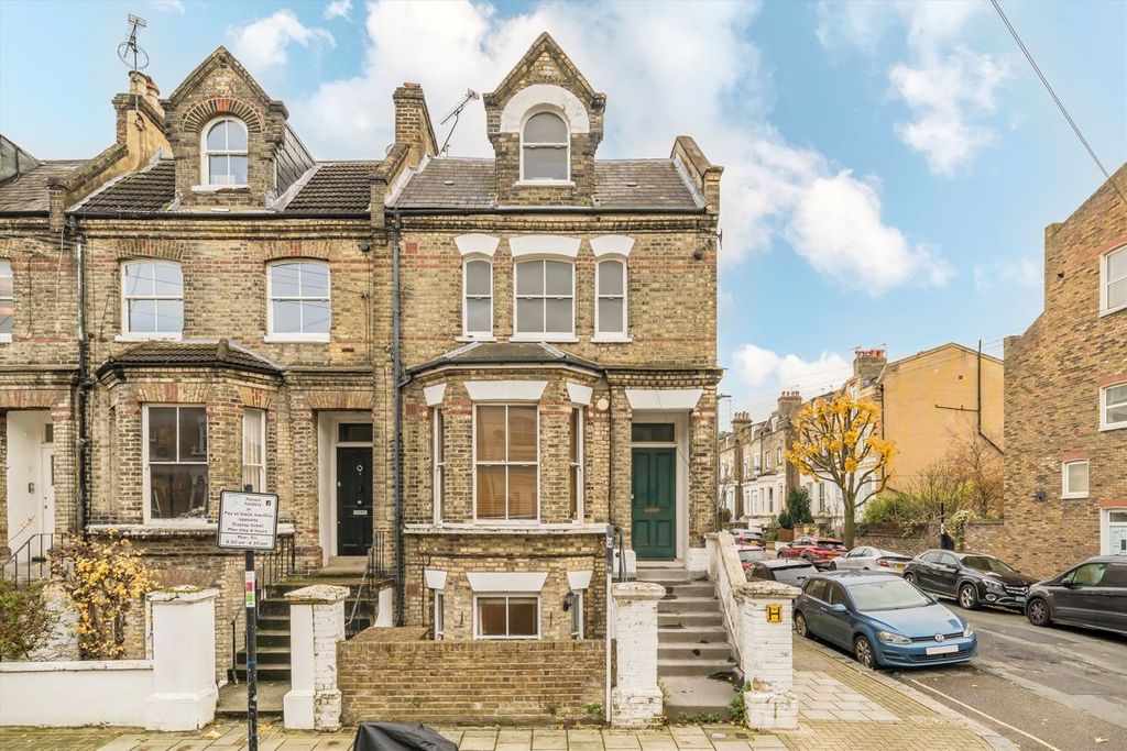 Property photo 1 of 8