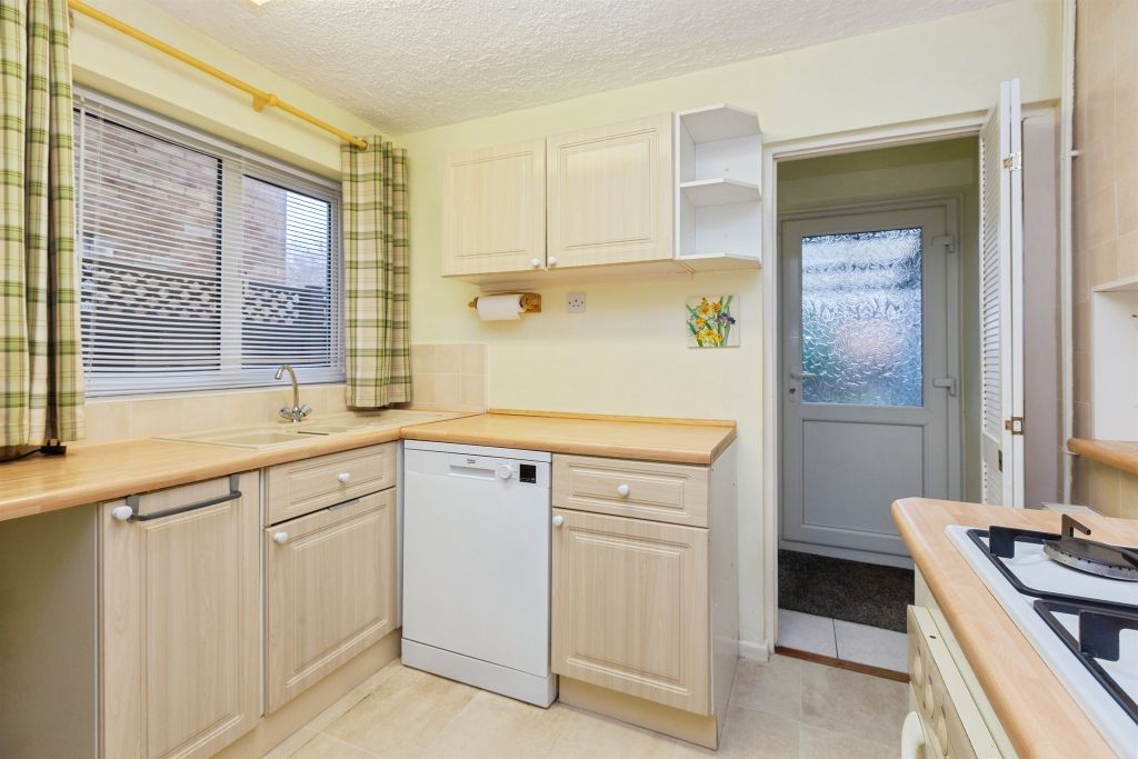 Property photo 3 of 25