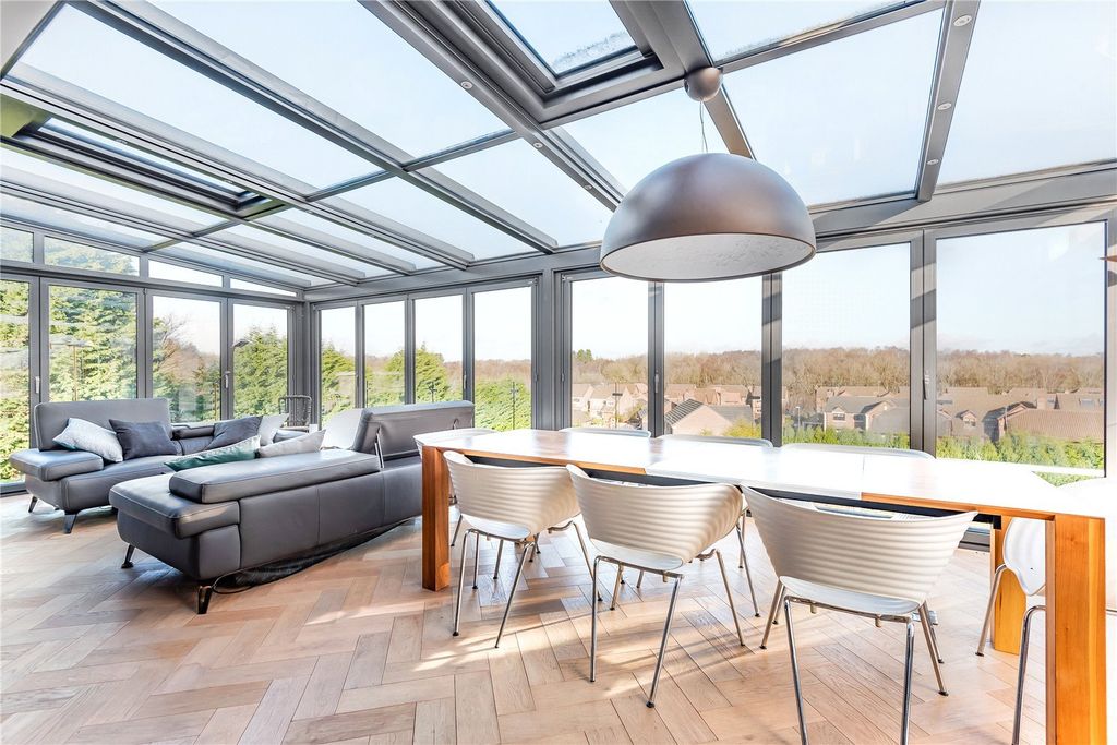Property photo 1 of 15 Dining Room