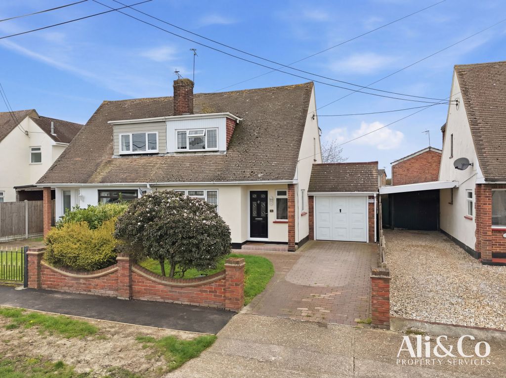 Property photo 2 of 23