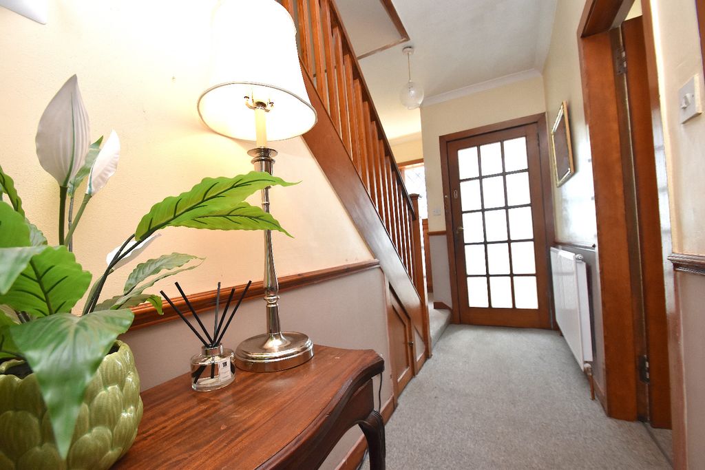 Property photo 2 of 20 4699054