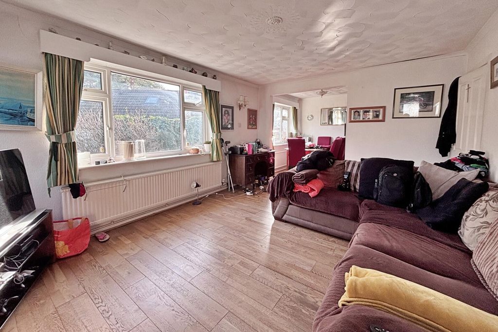 Property photo 3 of 15 Sitting Room