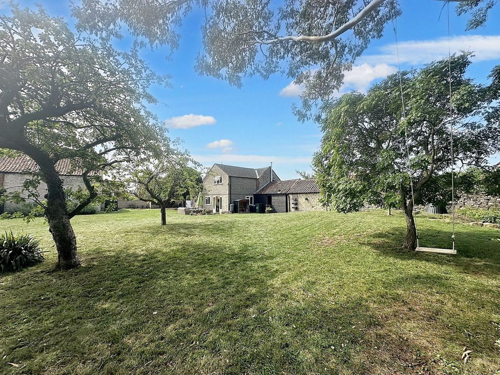 Property photo 1 of 20 Garden