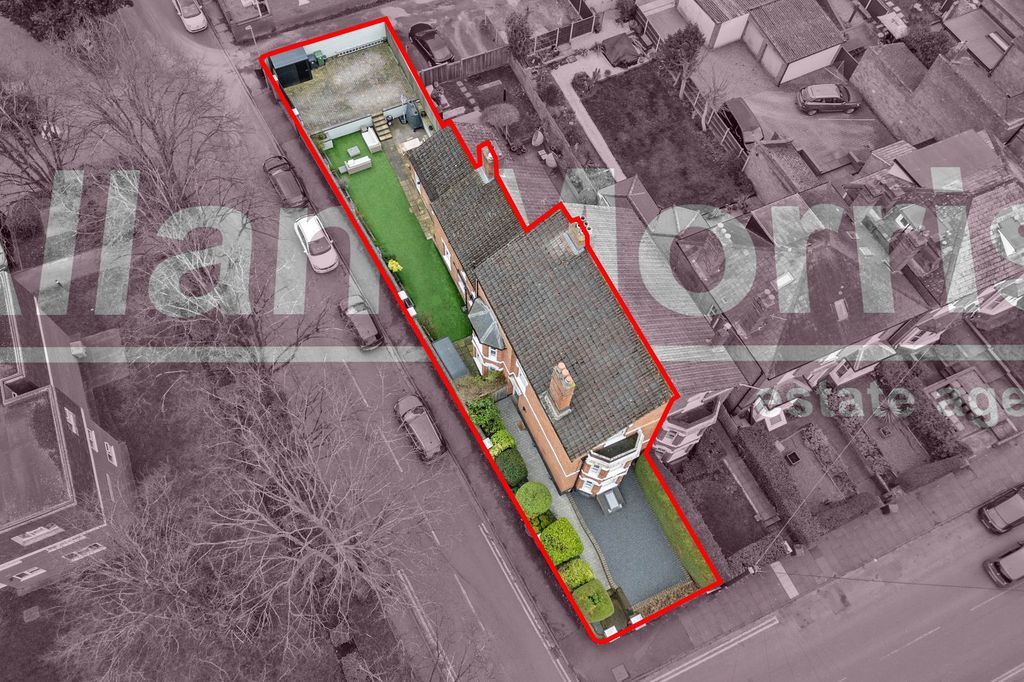 Property photo 3 of 25