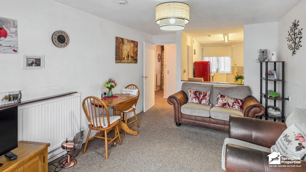 Property photo 3 of 13 Image 2