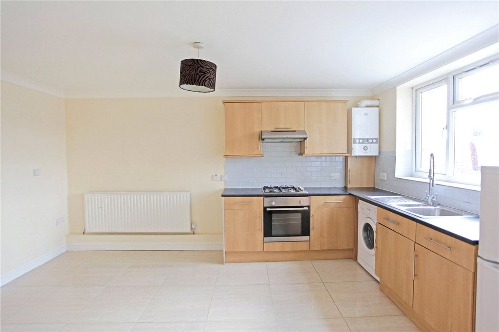 Property photo 2 of 10 Kitchen/Dining