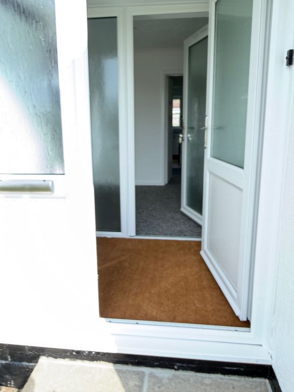 Property photo 3 of 33