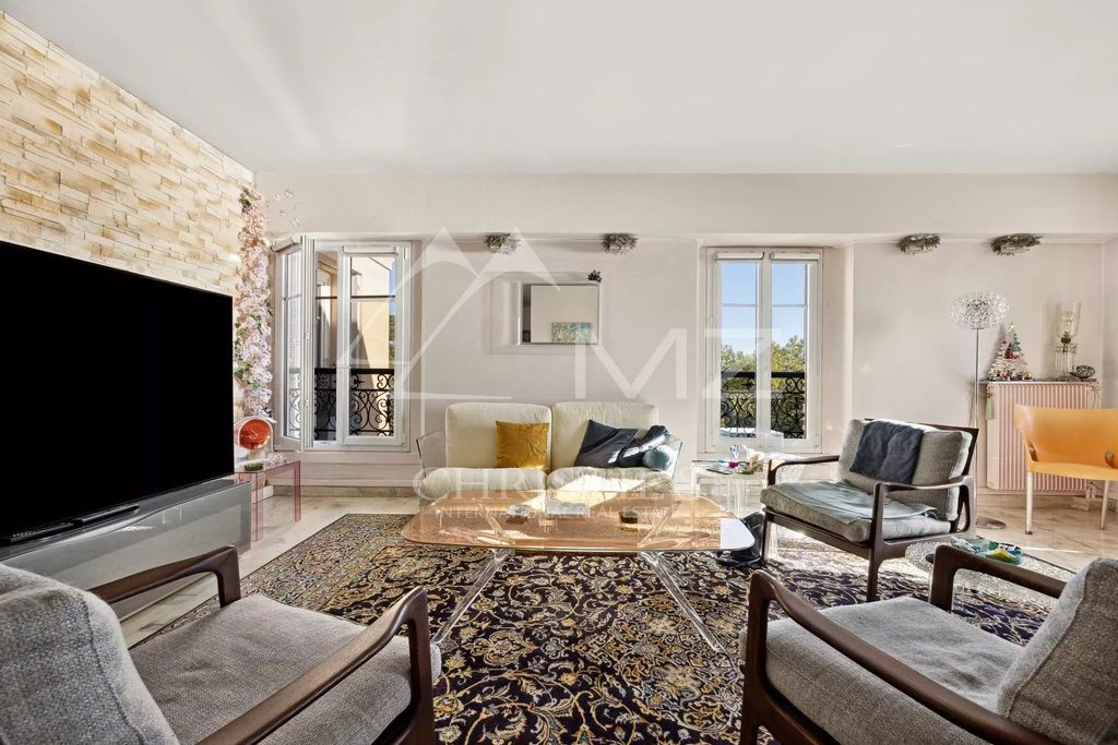 Property photo 1 of 10 Exceptional Sea View