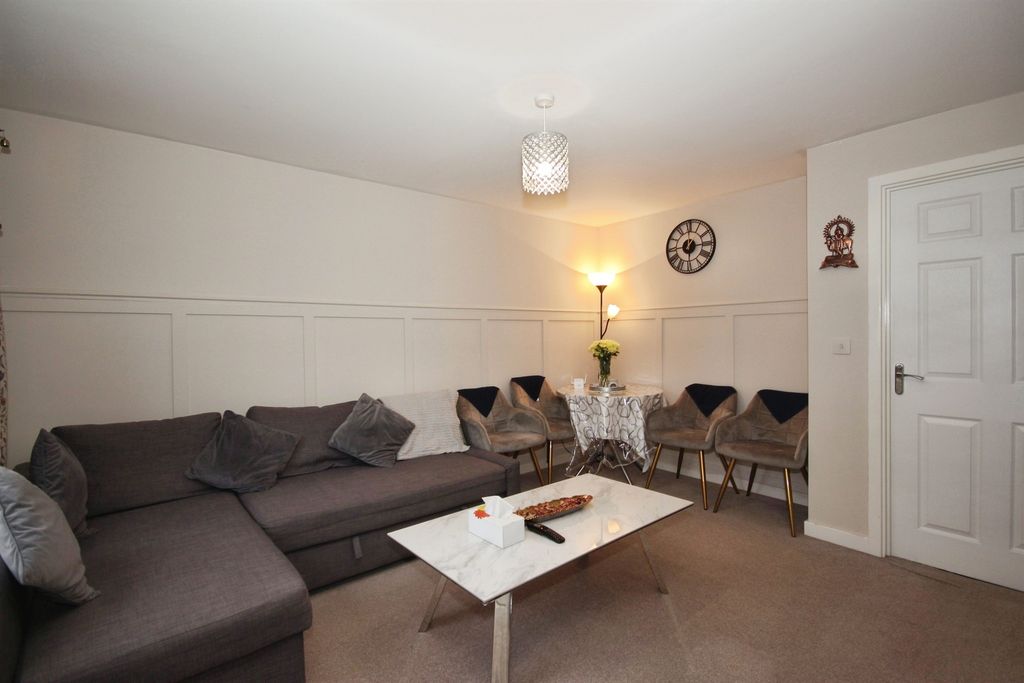 Property photo 3 of 15